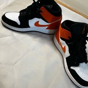 Air Jordan 1 Retro High - Size 6.5